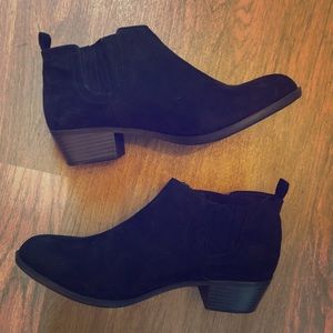 TORRID Chelsea Booties in black